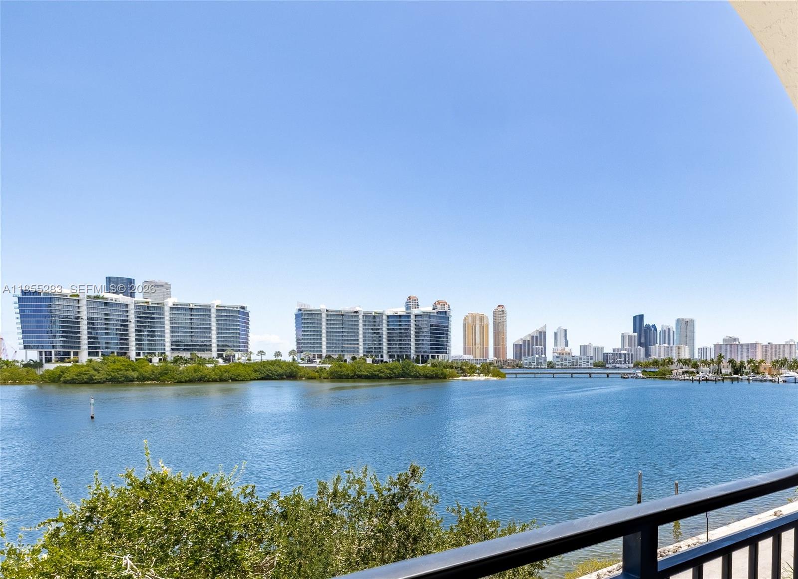 83dcefb7-7307 3255 NE 184th St # 12407, Aventura FL 33160 — #A11855283