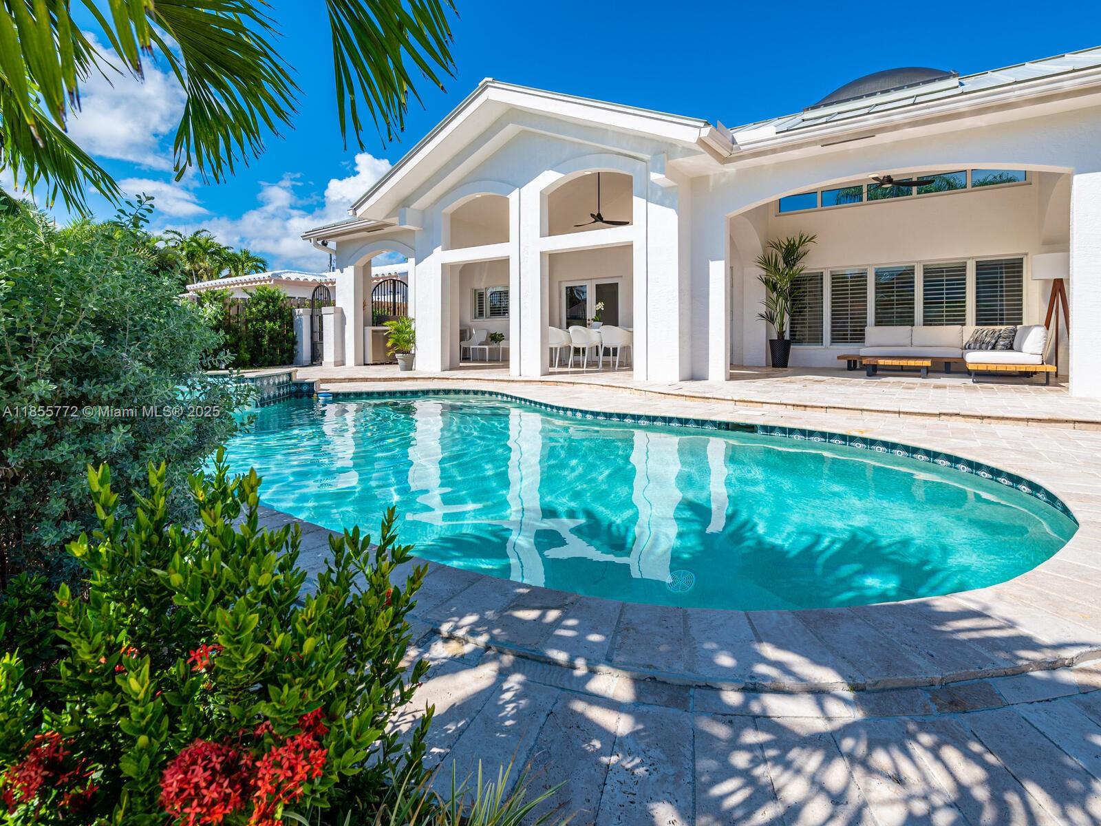 83dcefb7-7326 2118 NE 15th St, Fort Lauderdale FL 33304 — #A11855772