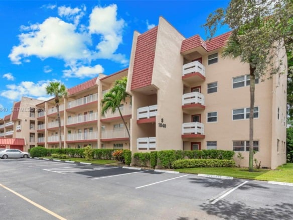 1040 Country Club Dr # 309, Margate FL 33063 — #A11855840