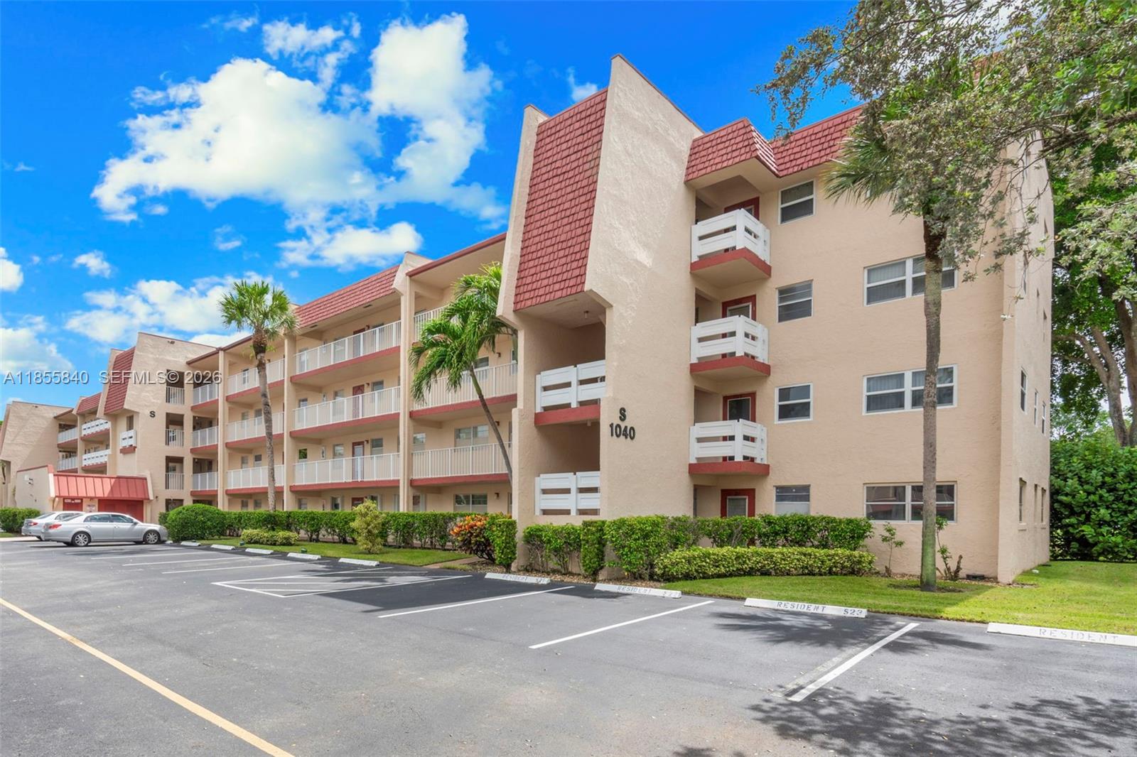 83dcefb7-7329 1040 Country Club Dr # 309, Margate FL 33063 — #A11855840