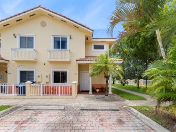 7423 NW 182nd St, Hialeah FL 33015 — #A11855959