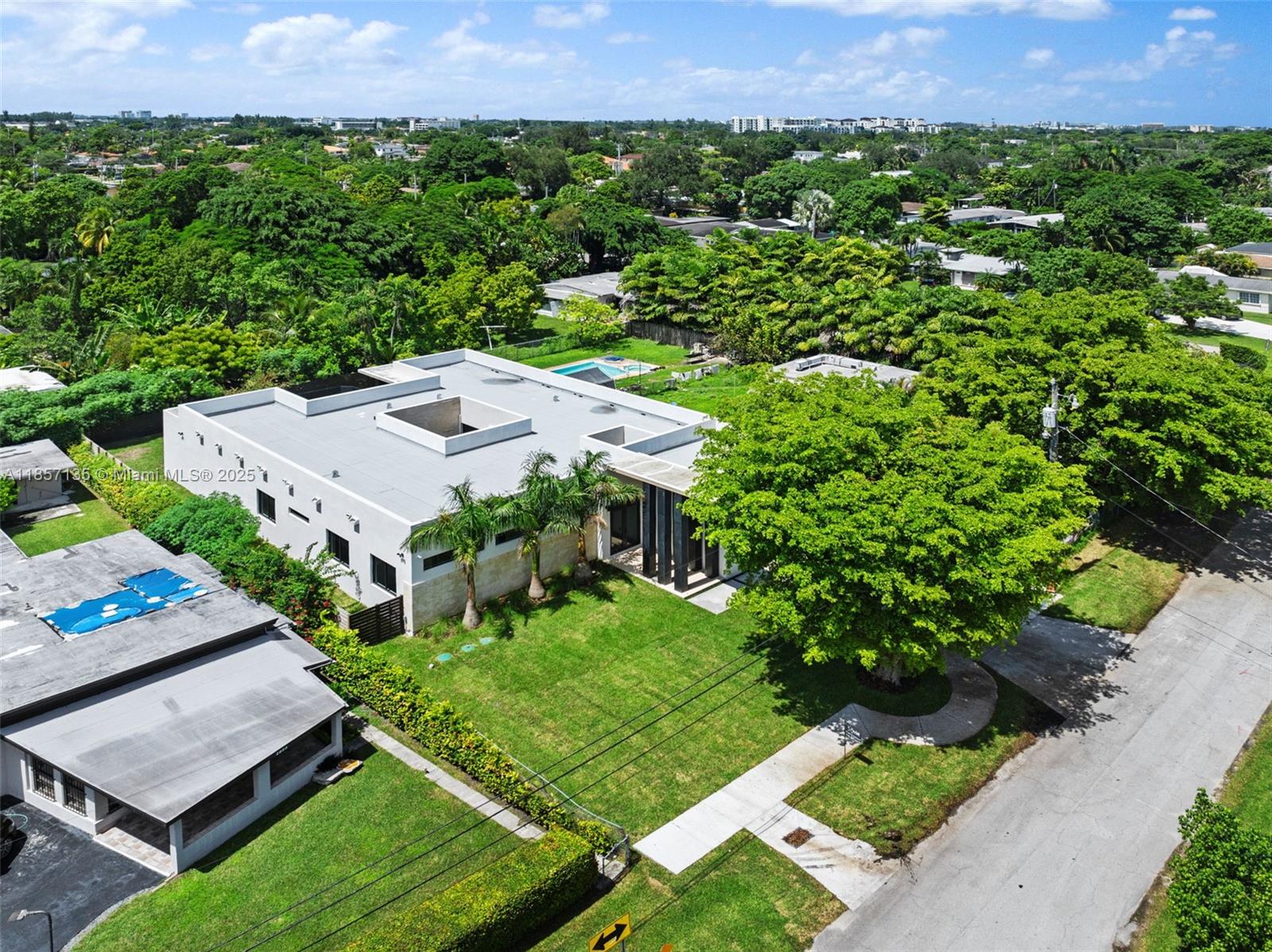 83dcefb7-7376 2940 SW 63rd Ave, Miami FL 33155 — #A11857135
