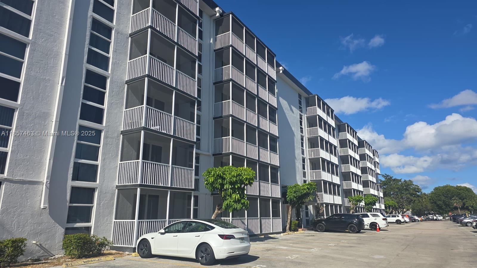 83dcefb7-7392 16851 NE 23rd Ave # A212, North Miami Beach FL 33160 — #A11857463