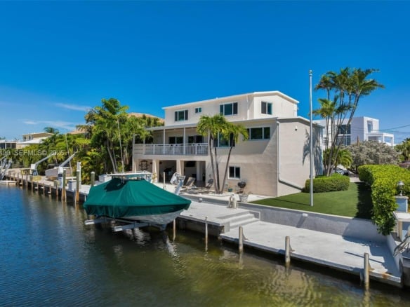 122 Court Contessa, Islamorada FL 33036 — #A11857499