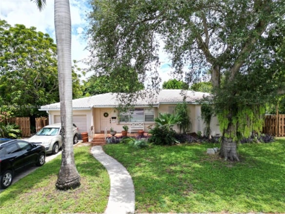 2527 Fillmore St, Hollywood FL 33020 — #A11858005