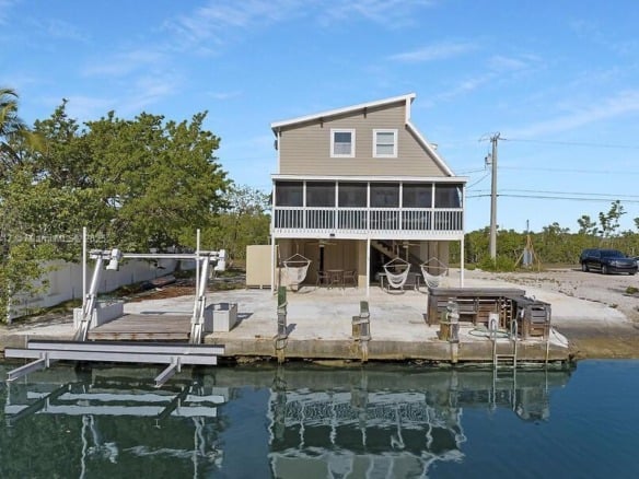 813 Hawksbill Ln, Sugarloaf FL 33042 — #A11858417