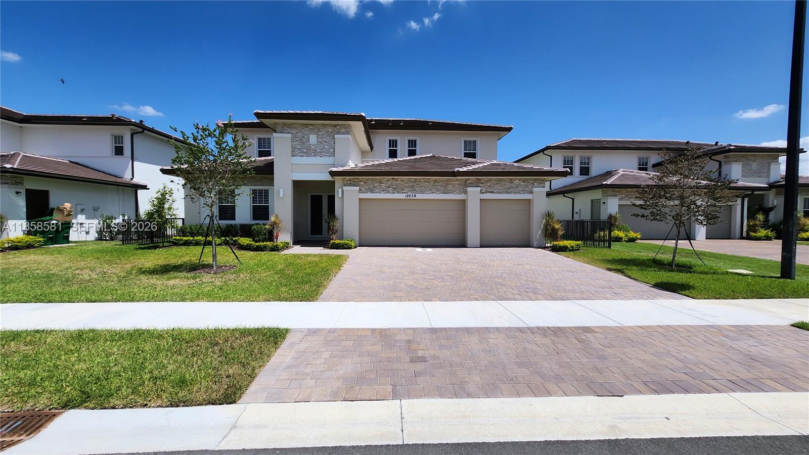 83dcefb7-7449 12239 SW 43rd St, Davie FL 33330 — #A11858581