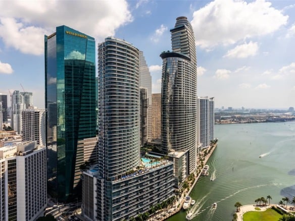 77 SE 5th St # 2410, Miami FL 33131 — #A11859726