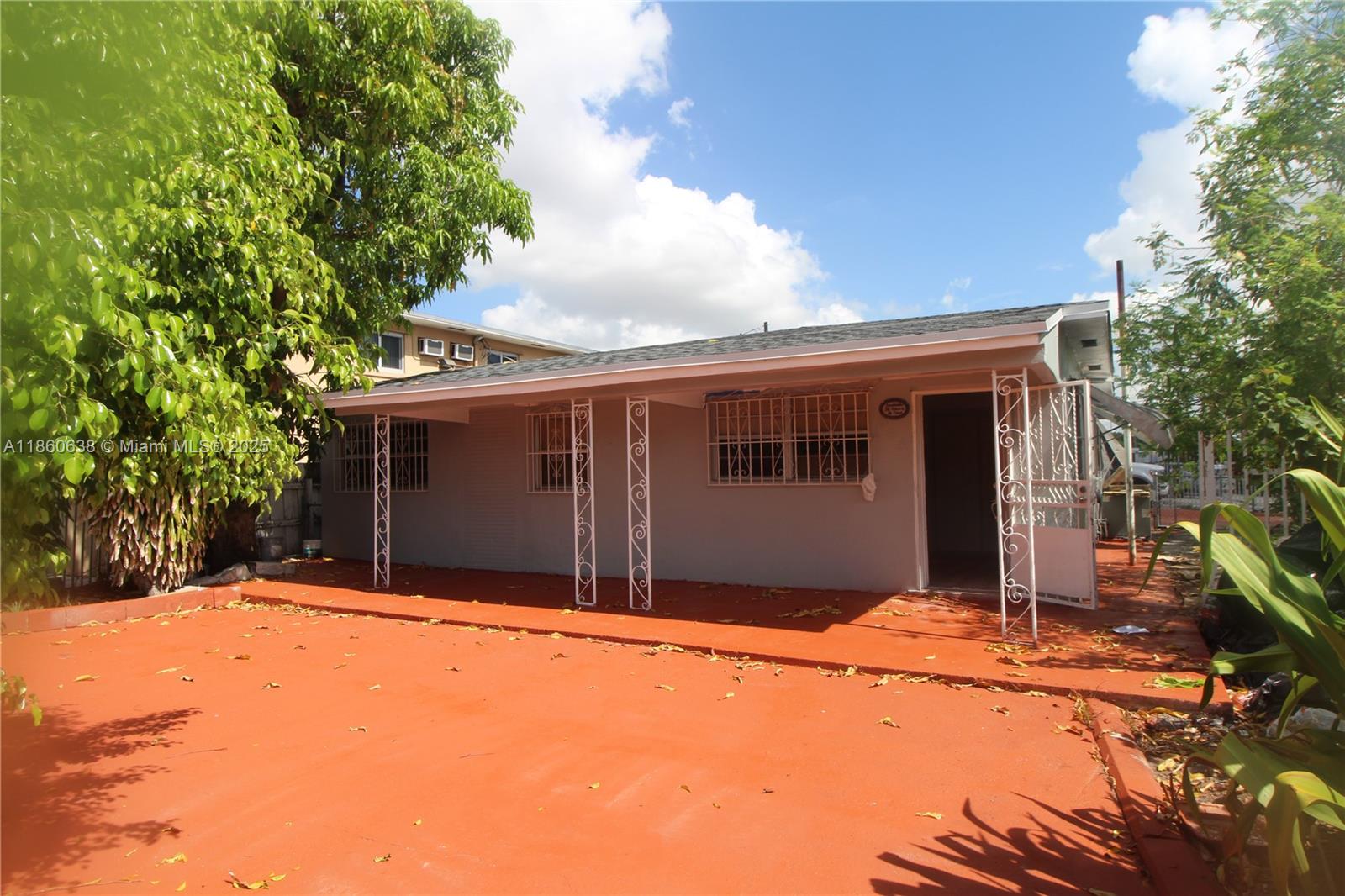 965 W 23rd St, Hialeah FL 33010 — #A11860638