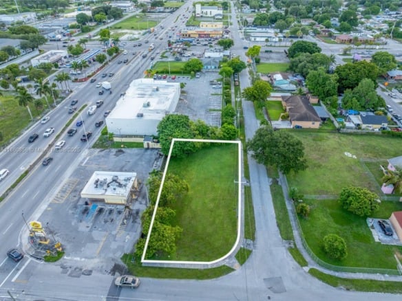 21 ave, Miami FL 33147 — #A11860856