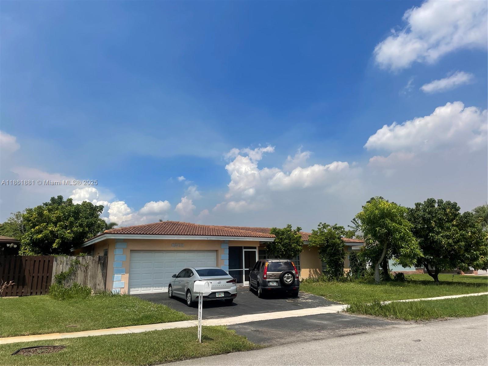 8203 NW 73rd Ter, Tamarac FL 33321 — #A11861881