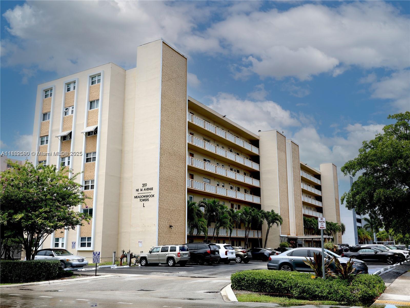 319 NE 14th Ave # 505, Hallandale Beach FL 33009 — #A11862580