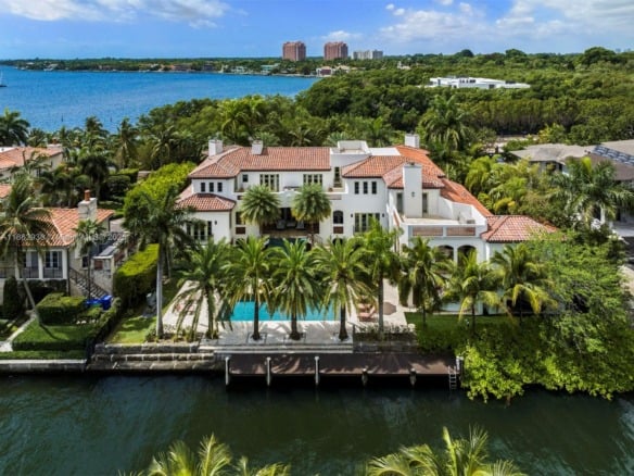 3305 S Moorings Way, Miami FL 33133 — #A11862938