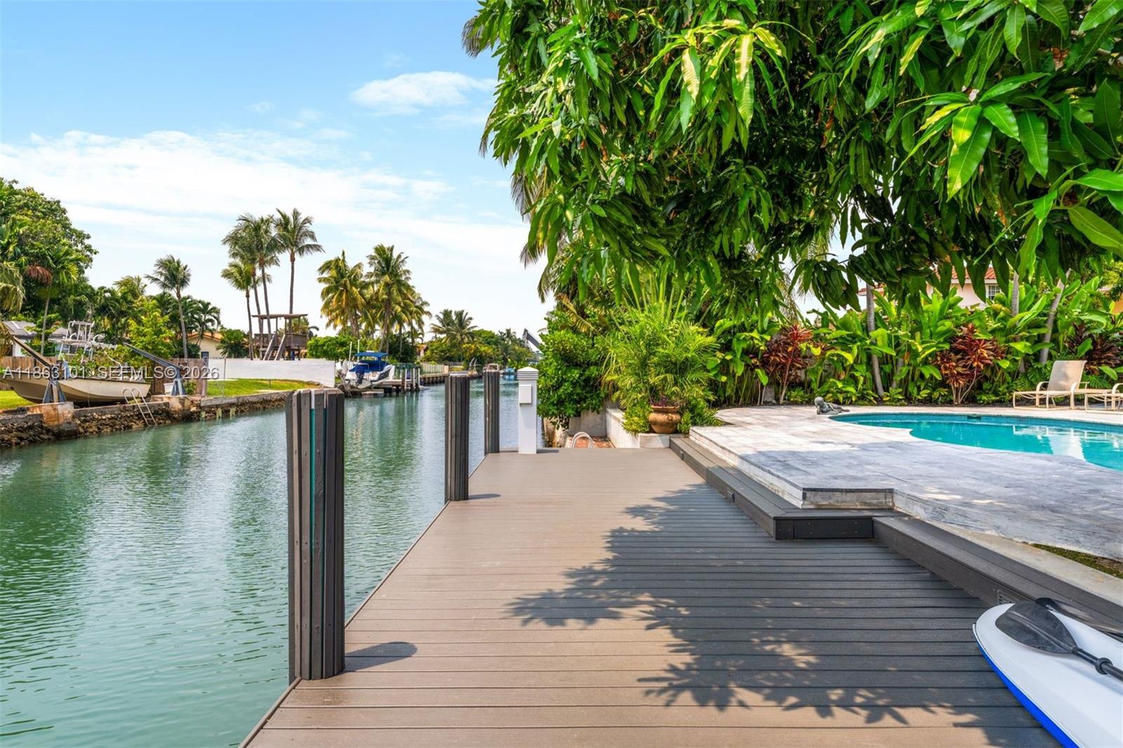 83dcefb7-7637 1410 Cleveland Rd, Miami Beach FL 33141 — #A11863101