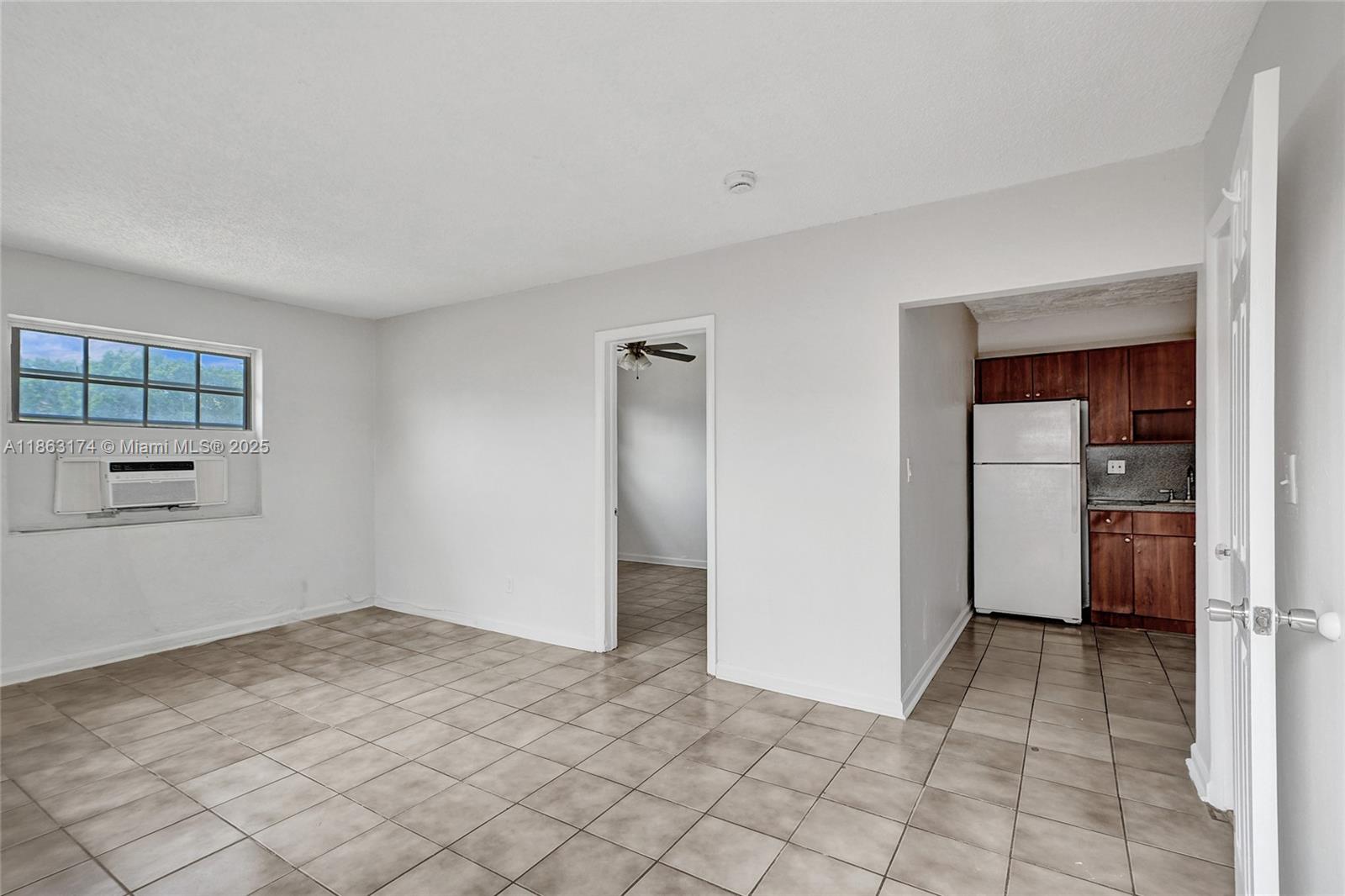 83dcefb7-7641 2525 Superior St # 4, Opa-Locka FL 33054 — #A11863174