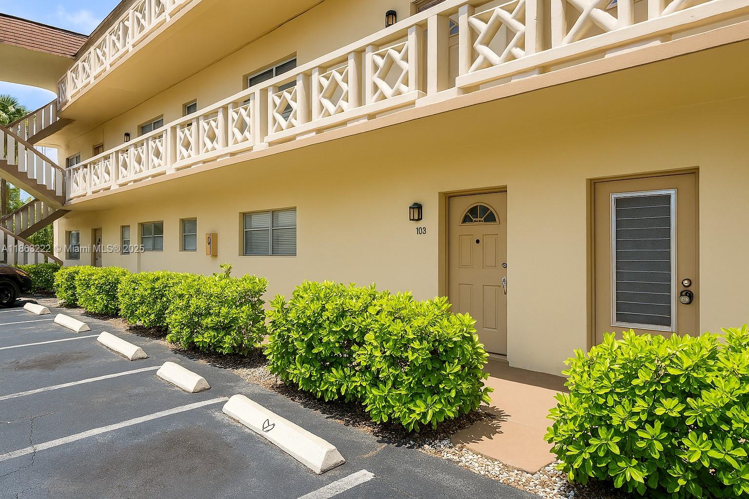 83dcefb7-7645 5071 W Oakland Park Blvd # 103, Lauderdale Lakes FL 33313 — #A11863222