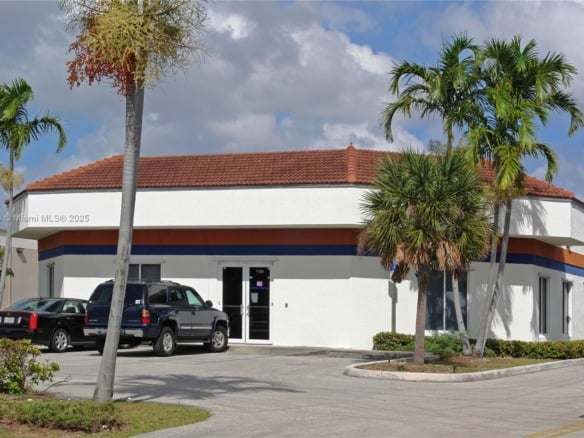 1150 SW 30th Ave, Pompano Beach FL 33069 — #A11863610