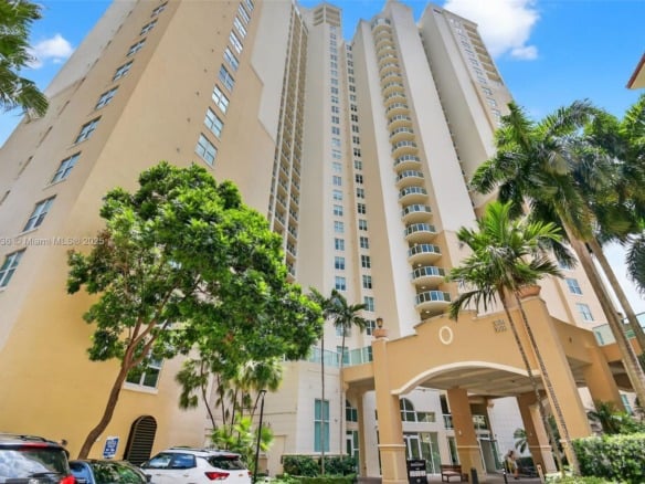 3330 NE 190th St # 1611, Aventura FL 33180 — #A11864036