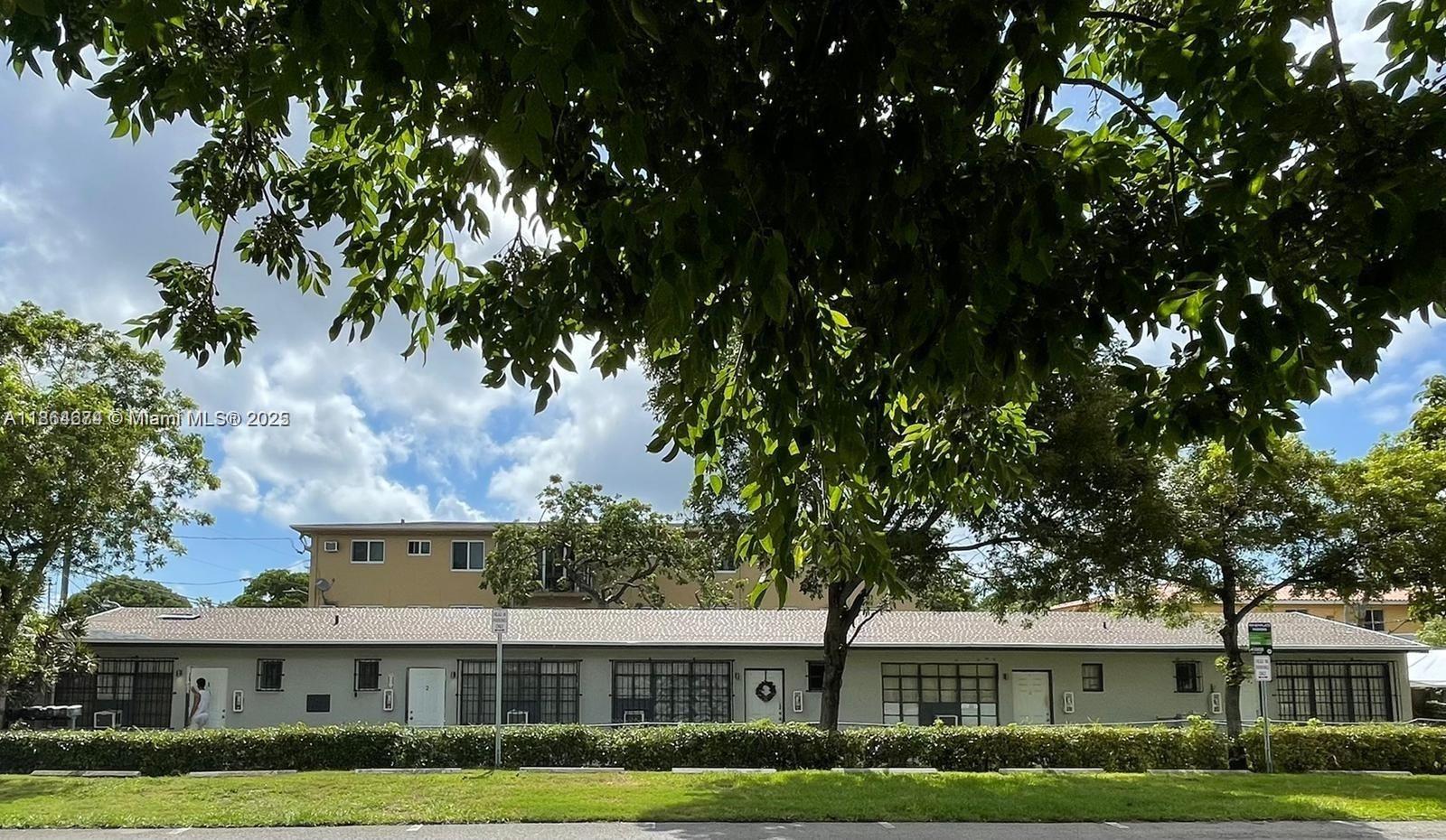 83dcefb7-7719 1346 NW 6th St, Miami FL 33125 — #A11864674