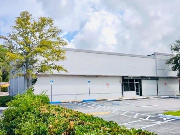16525 NW 27th Ave, Miami Gardens FL 33054 — #A11626867