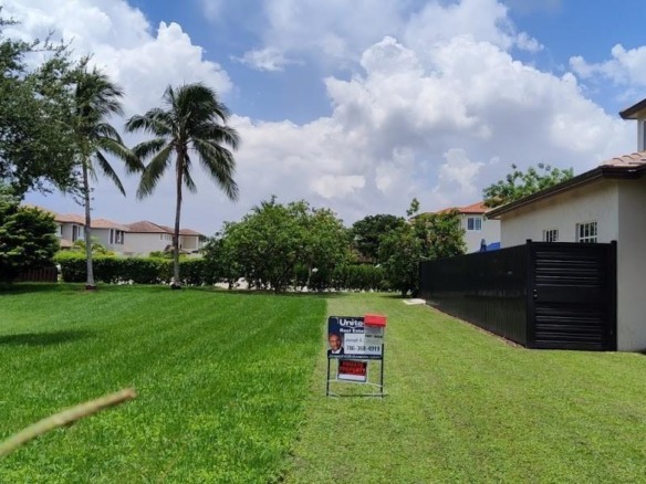 157th CT SW 65th TERRACE, Miami FL 33193 — #A11648030