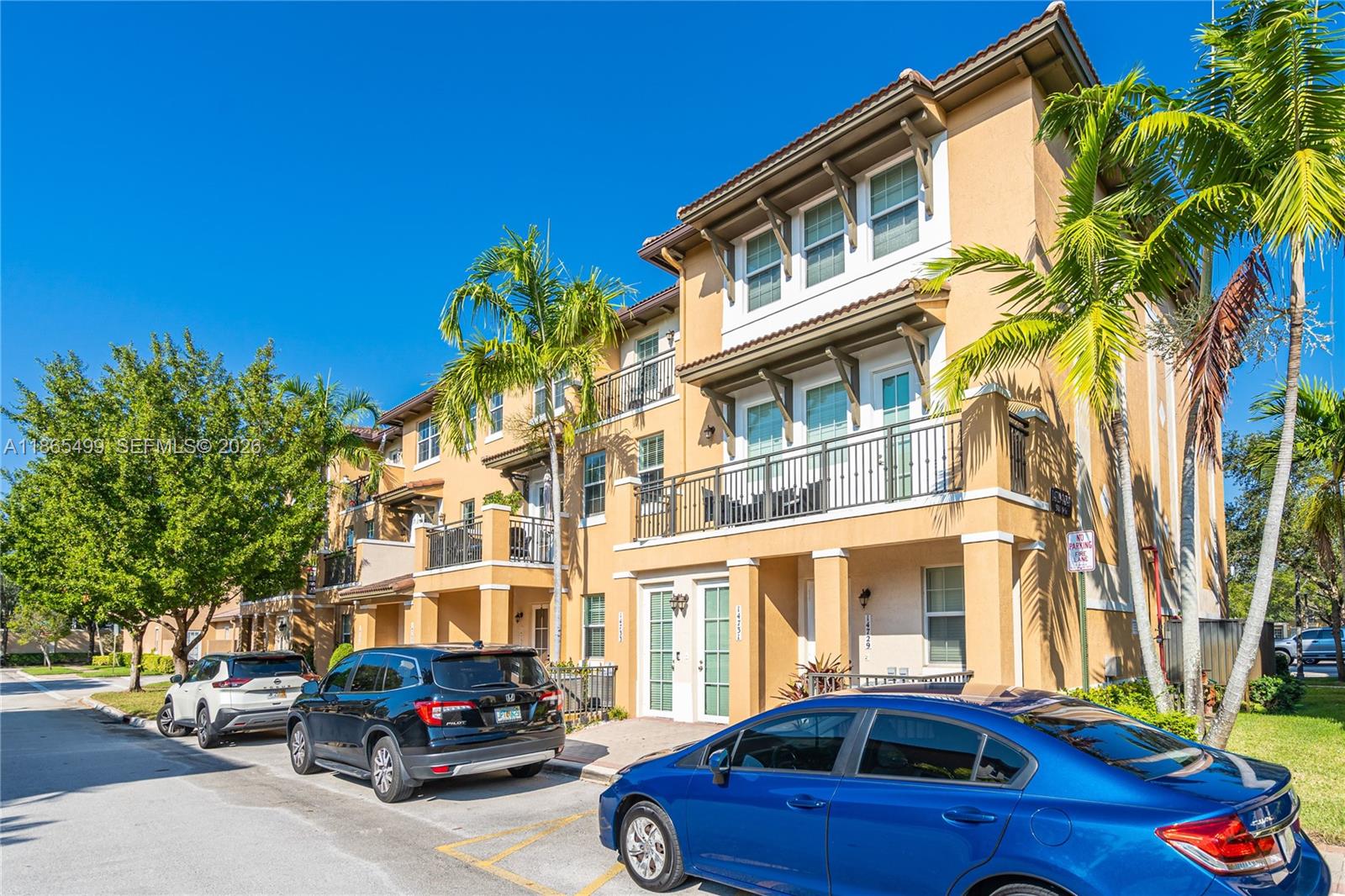 83dcefb7-7761 14749 SW 9th St # 3110, Pembroke Pines FL 33027 — #A11865499