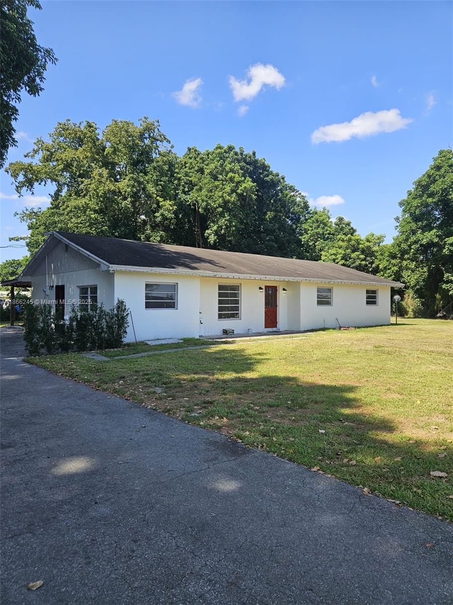 83dcefb7-7790 19230 SW 216TH ST, Miami FL 33170 — #A11866245