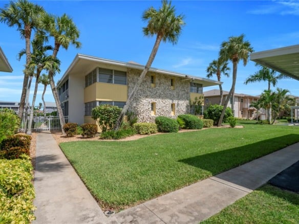 4613 SE 5th ave # 210, Cape Coral FL 33904 — #A11866563