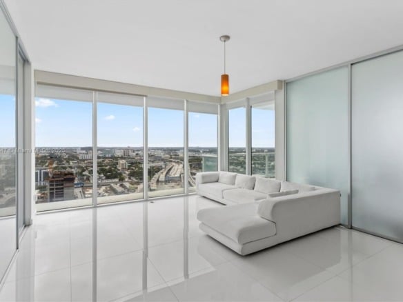 1040 Biscayne Blvd # 3106, Miami FL 33132 — #A11868447