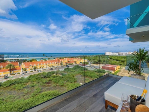 Eagle Beach NW Eagle Beach # 2A, AU AUA — #A11868698