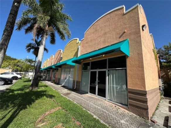 212 N Federal Hwy, Dania Beach FL 33004 — #A11868719
