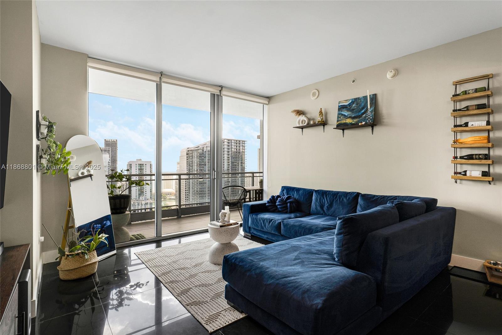 92 SW 3rd St # 4312, Miami FL 33130 — #A11868801