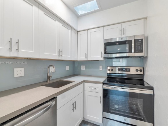 2901 Polk St # 5, Hollywood FL 33020 — #A11869586
