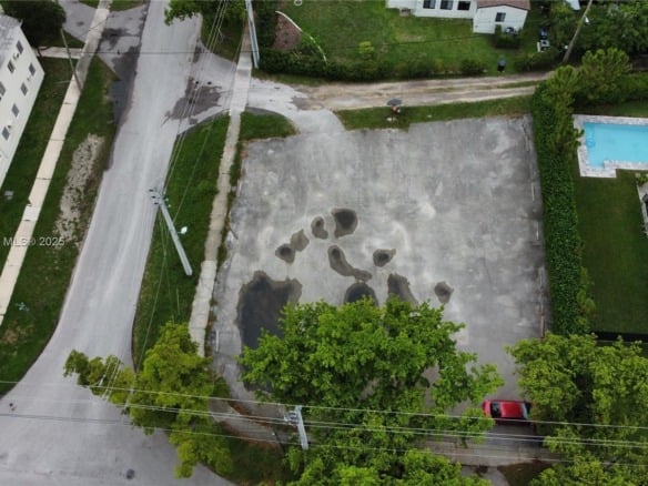 425 Esplanade Dr, Miami Springs FL 33166 — #A11870006