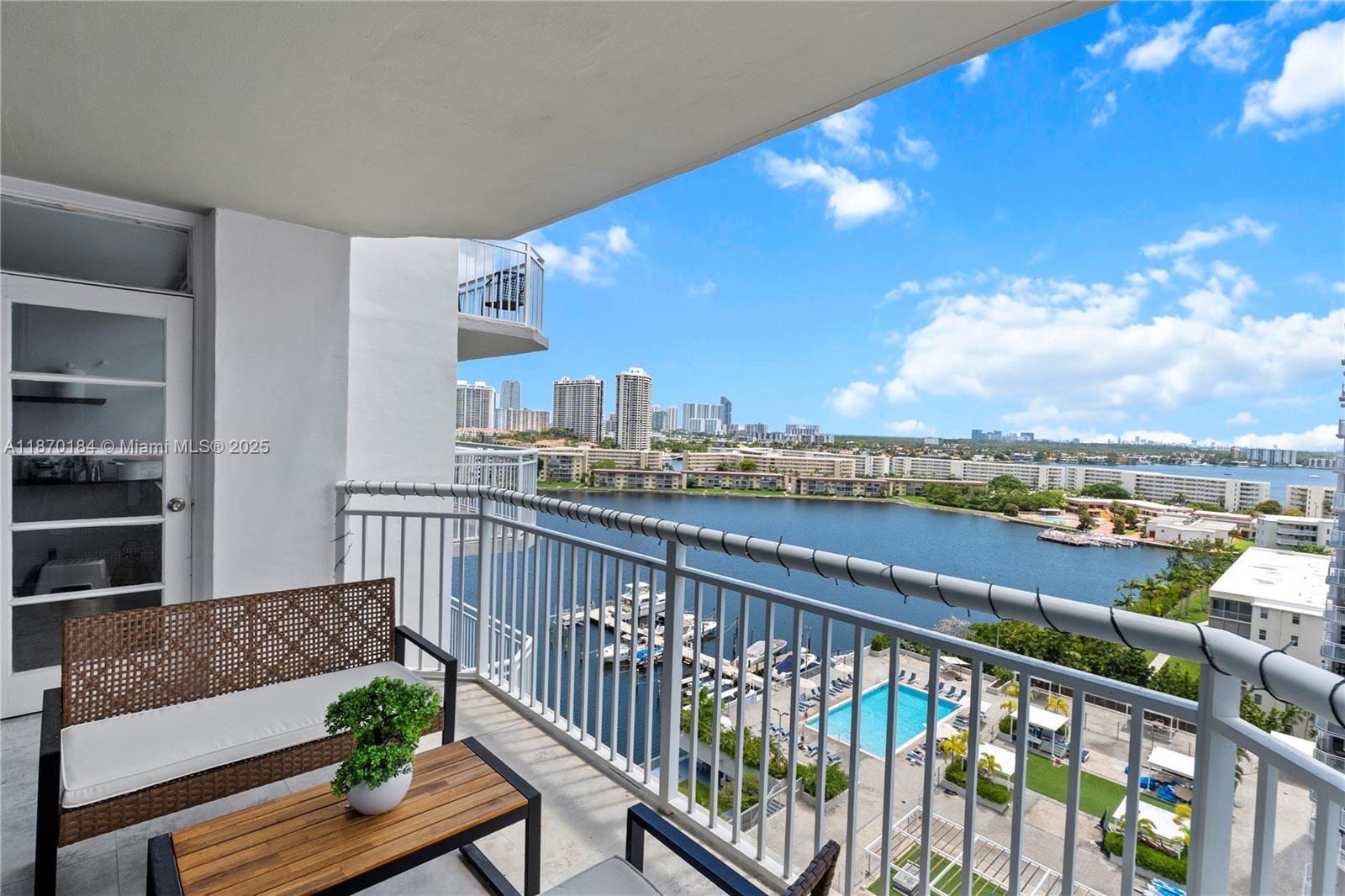 18071 Biscayne Blvd # 1404, Aventura FL 33160 — #A11870184