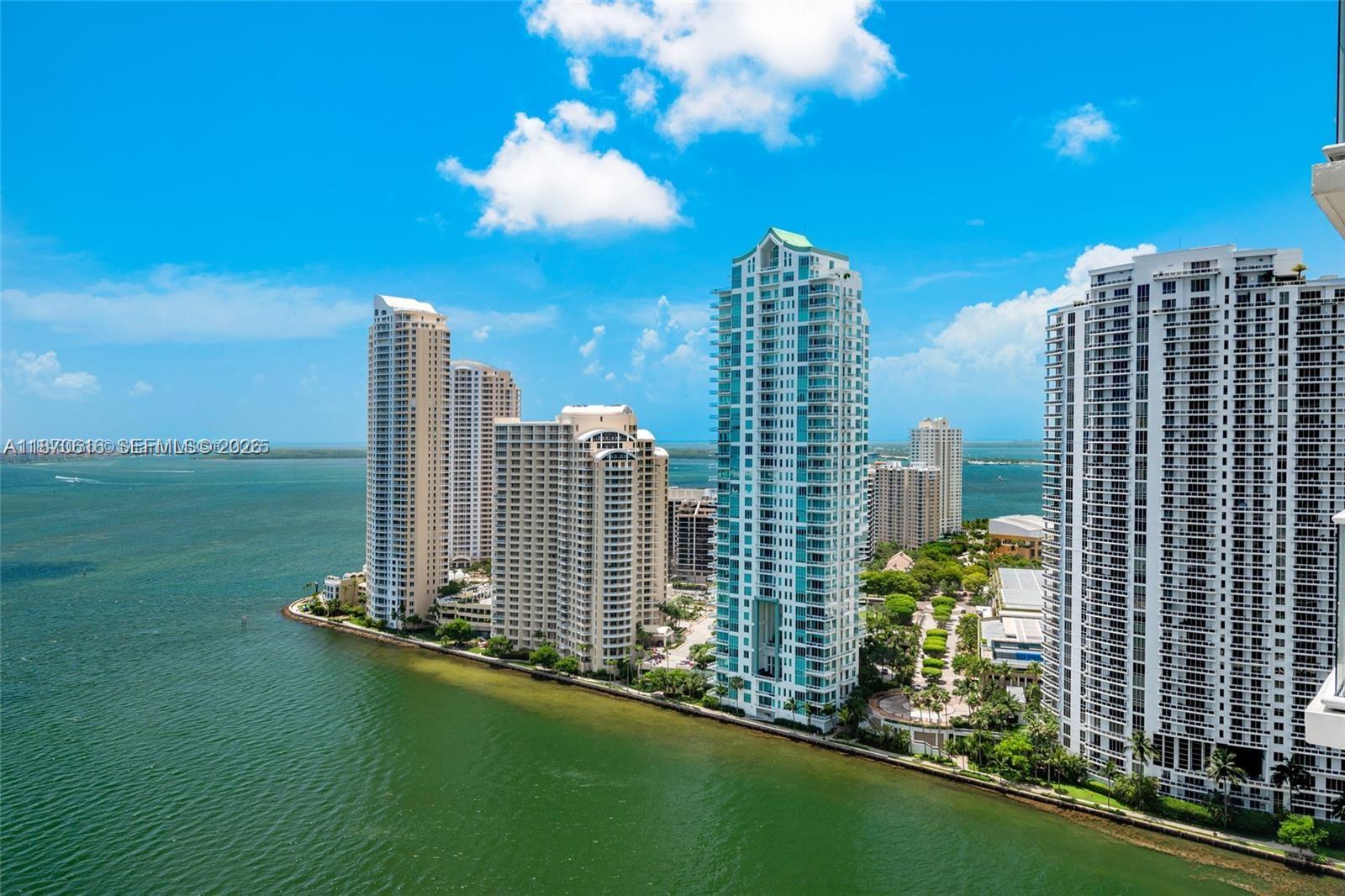 83dcefb7-7981 300 S Biscayne Blvd # 3014, Miami FL 33131 — #A11870616