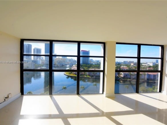 200 Leslie Dr # 1124, Hallandale Beach FL 33009 — #A11870973