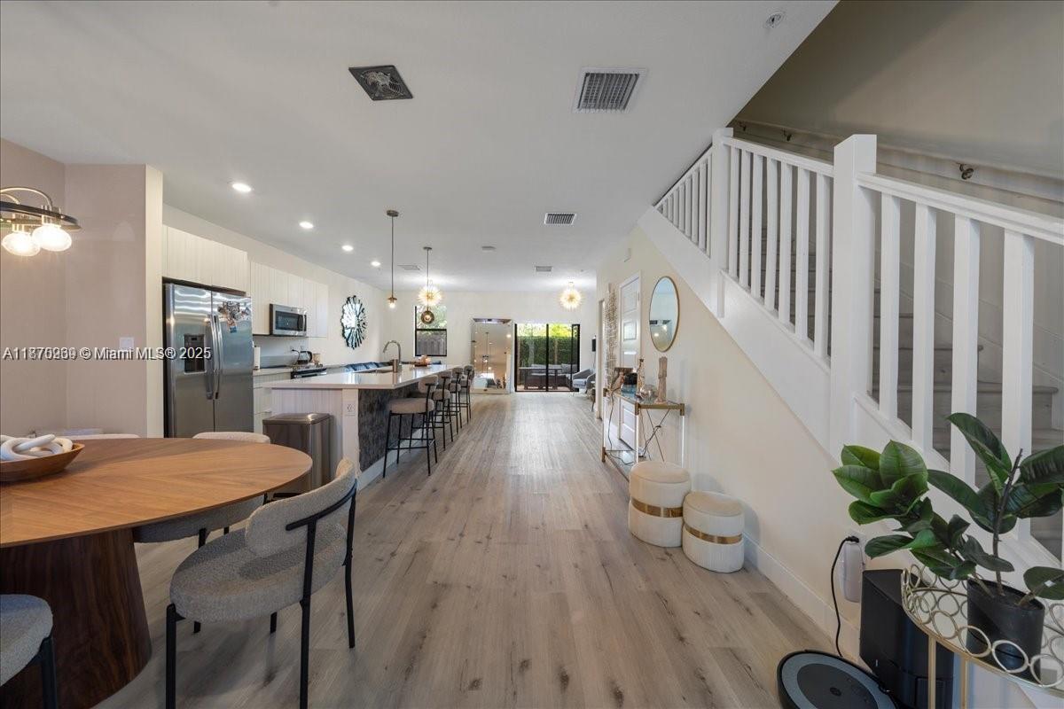 83dcefb7-7997 10413 NW 82nd St # 9, Doral FL 33178 — #A11870969