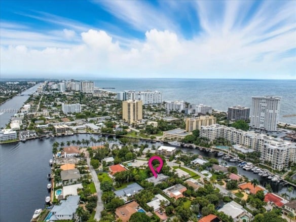 3260 Lakeview Dr, Pompano Beach FL 33062 — #A11871070
