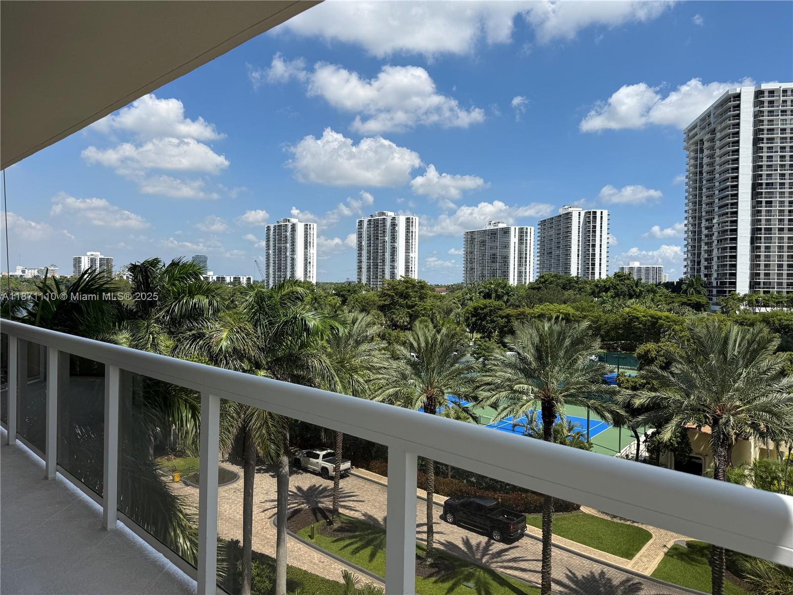 83dcefb7-8004 20185 E Country Club Dr # 510, Aventura FL 33180 — #A11871110