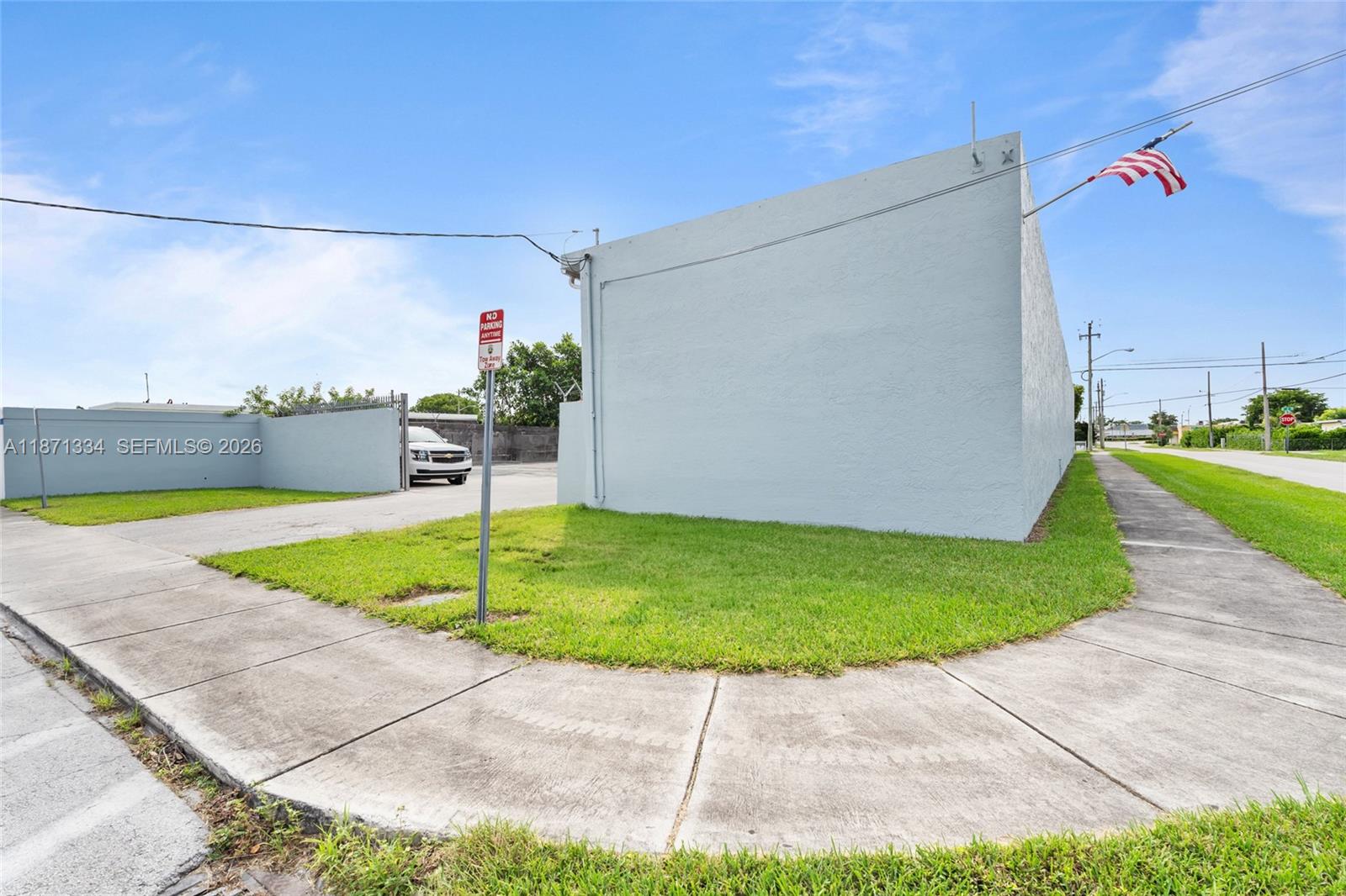 83dcefb7-8017 105 NE 1st Rd, Homestead FL 33030 — #A11871334