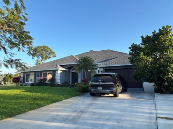 2267 SW Haycraft Cir, Port St. Lucie FL 34953 — #A11871356