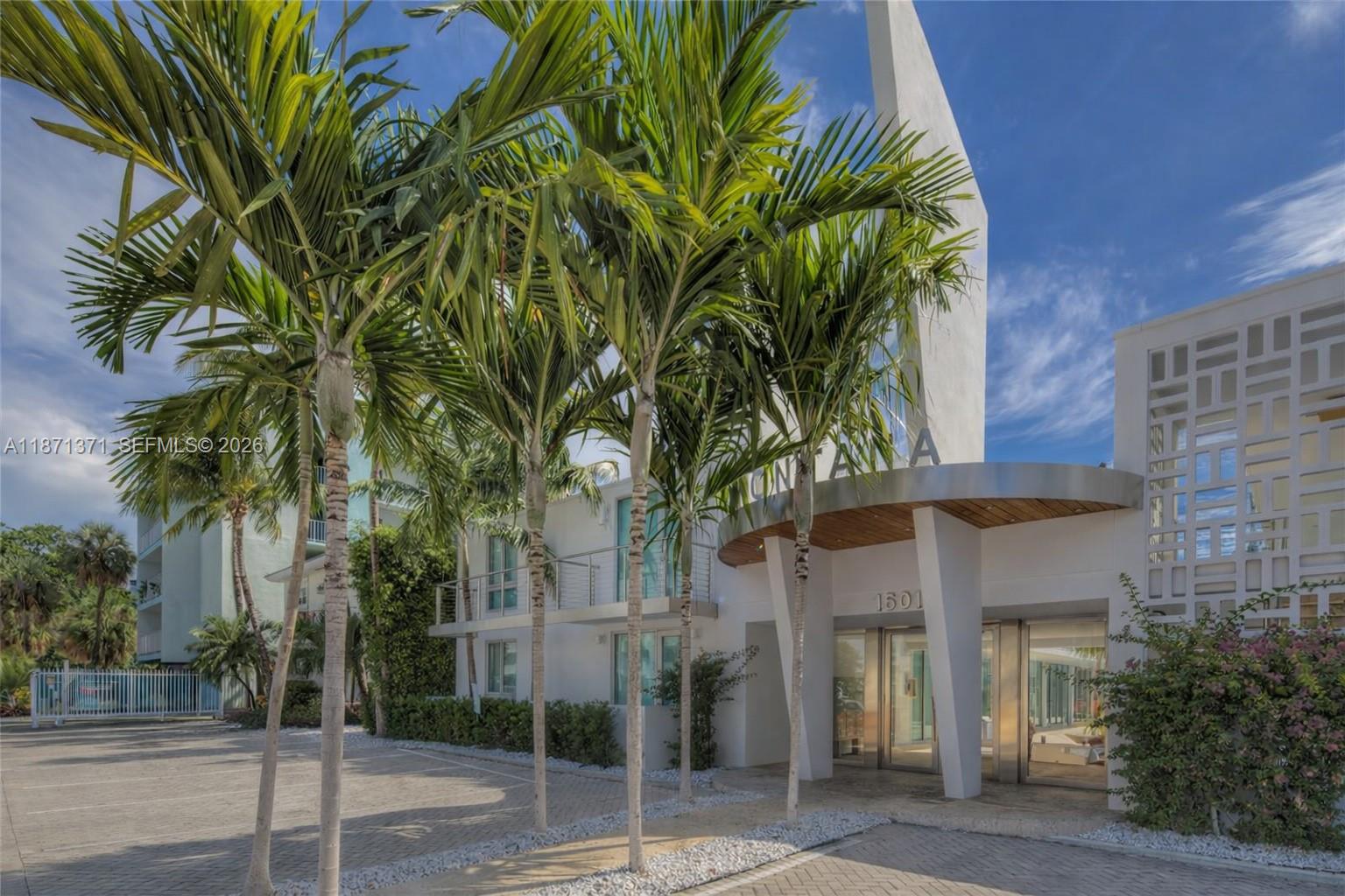 83dcefb7-8022 1601 West Ave # 210, Miami Beach FL 33139 — #A11871371