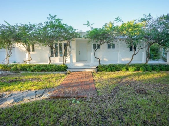 355 Redwood Ln, Key Biscayne FL 33149 — #A11871574