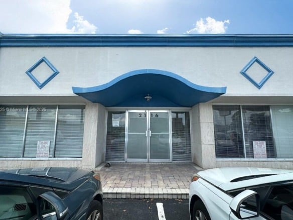 2116 N Dixie Hwy, Hollywood FL 33020 — #A11871825