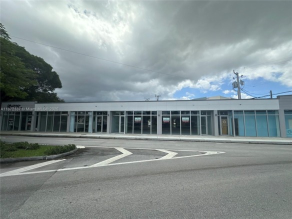 10 S Royal Poinciana Blvd, Miami Springs FL 33166 — #A11872337