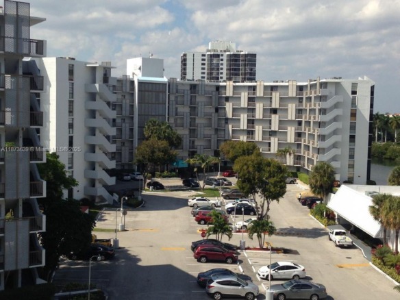 3475 N Country Club Dr # 116, Aventura FL 33180 — #A11873639