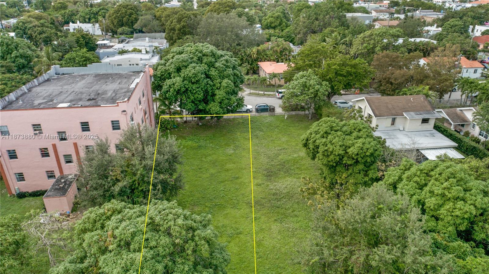 83dcefb7-8146 1001 SW 15th Ave, Miami FL 33135 — #A11873880