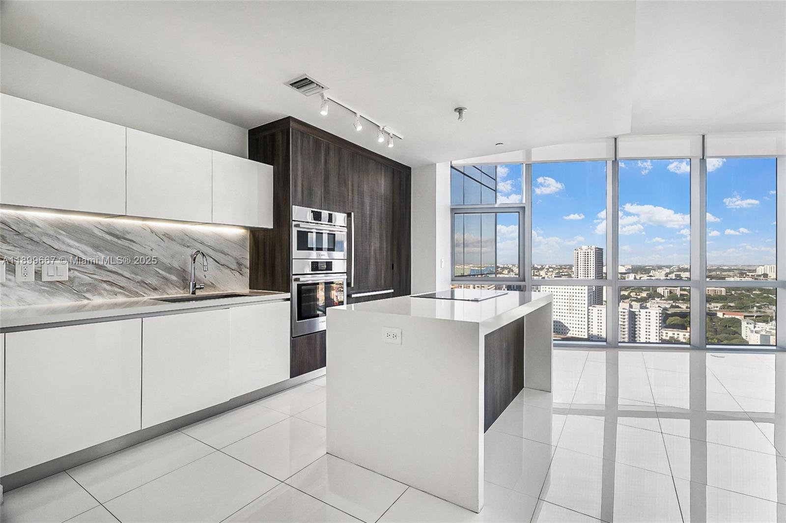 83dcefb7-817 851 NE 1st Ave # 2802, Miami FL 33132 — #A11899667