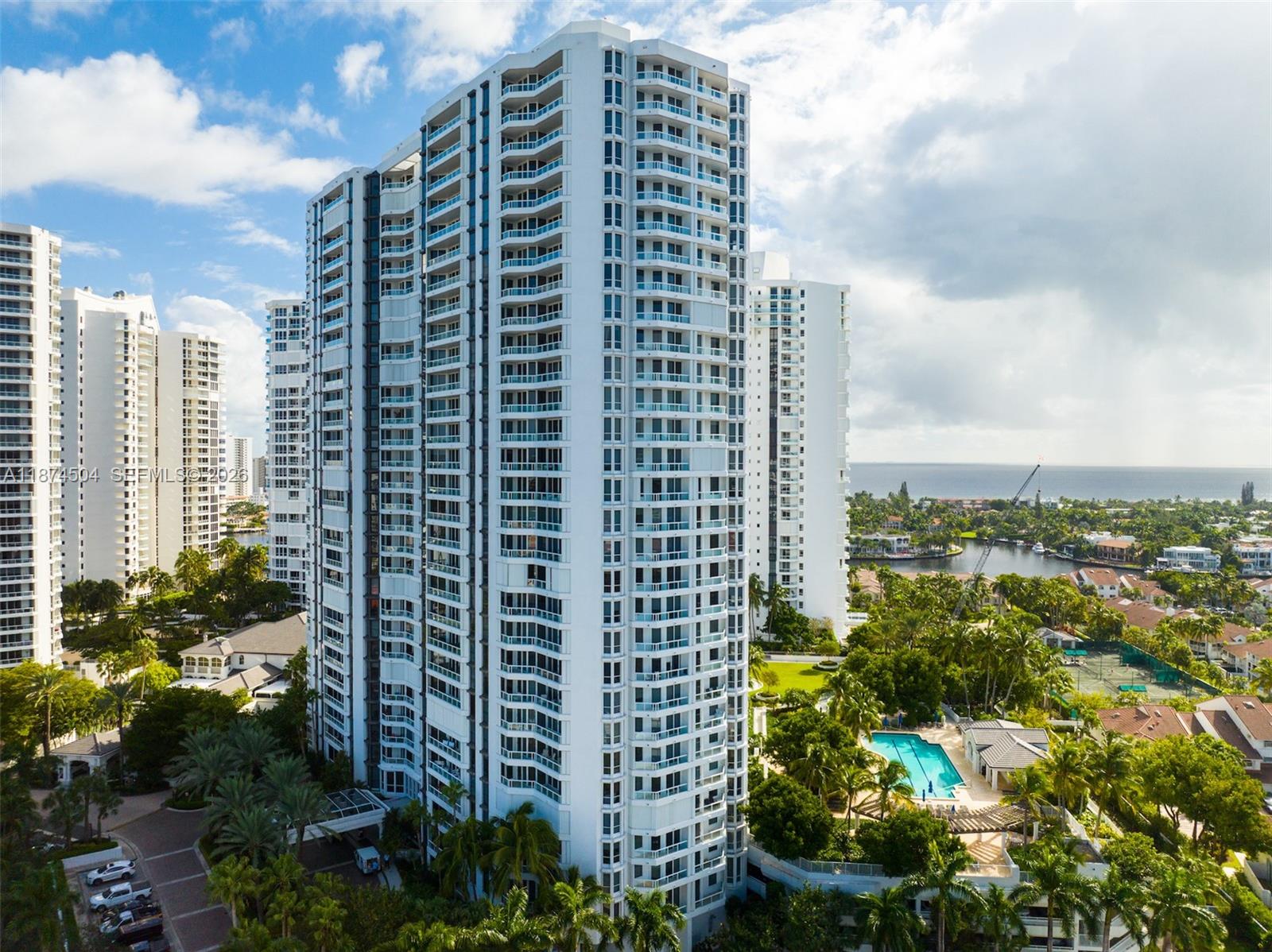 83dcefb7-8172 21055 Yacht Club Dr # 605, Aventura FL 33180 — #A11874504